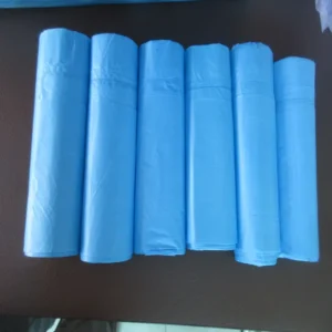 Heavy-duty C fold trash bag rolls for daily use